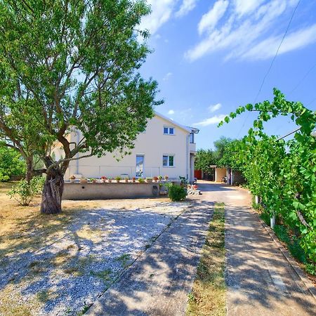 Apartment Lipovac Malinska Bagian luar foto