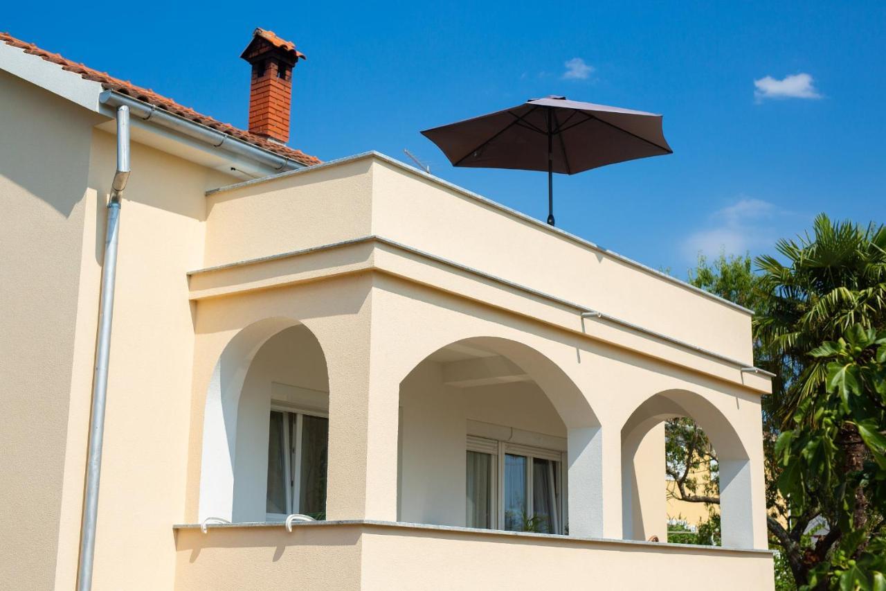 Apartment Lipovac Malinska Bagian luar foto