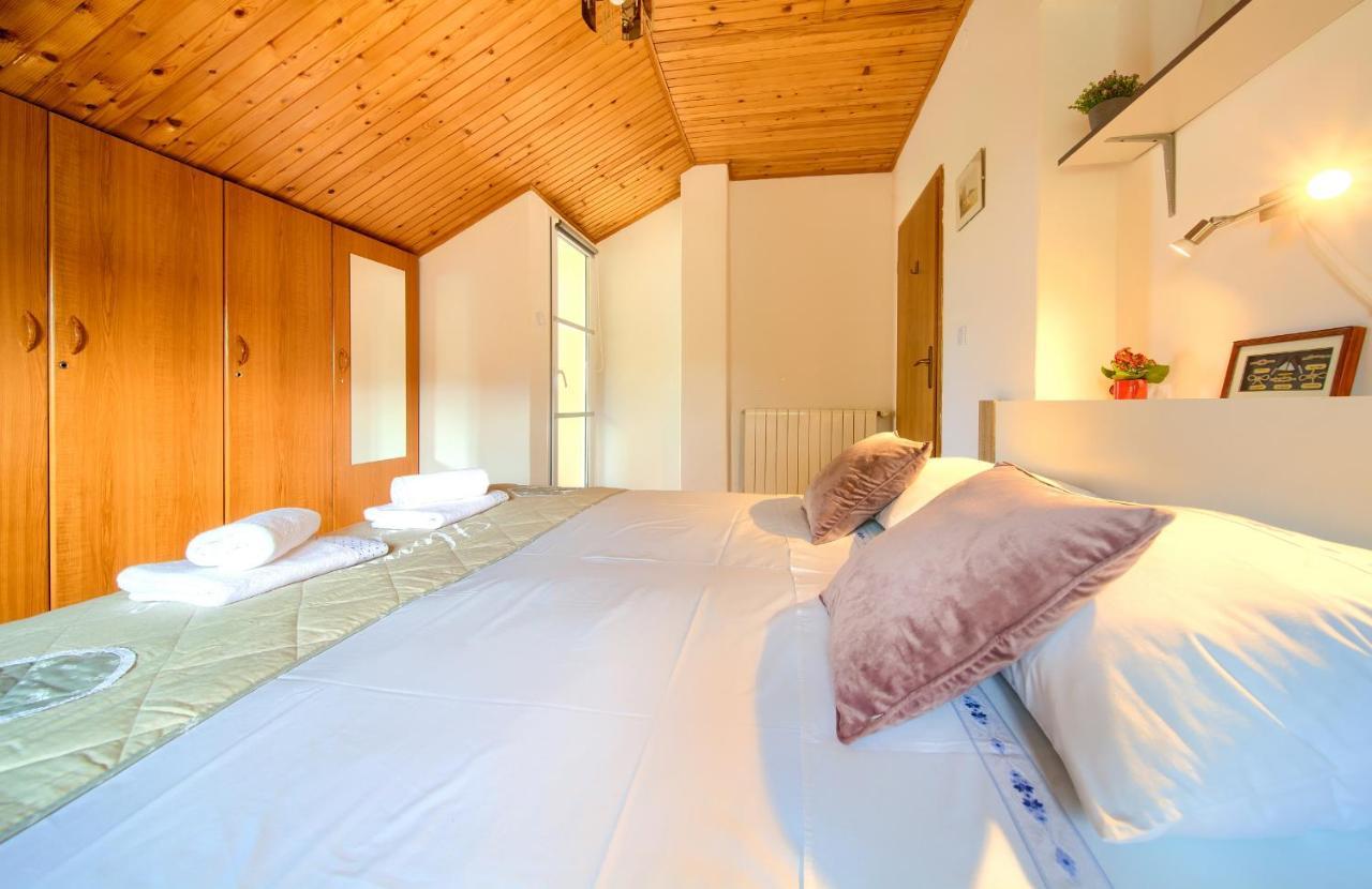 Apartment Lipovac Malinska Bagian luar foto