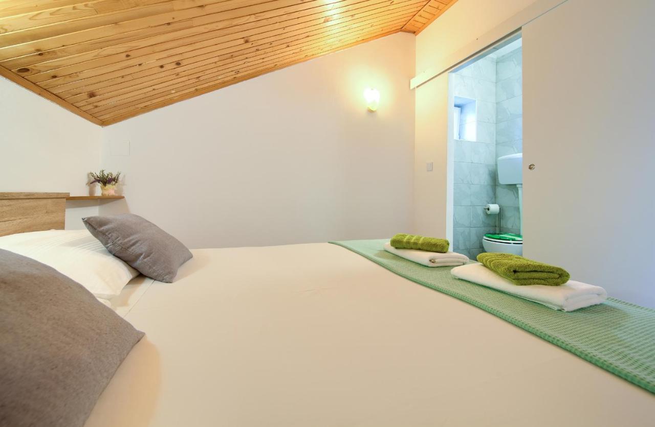 Apartment Lipovac Malinska Bagian luar foto